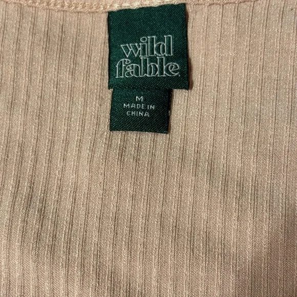 Pink Ribbed Crop Top - Picture 3 of 3